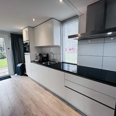 Bungalowpark - Delta 125 *