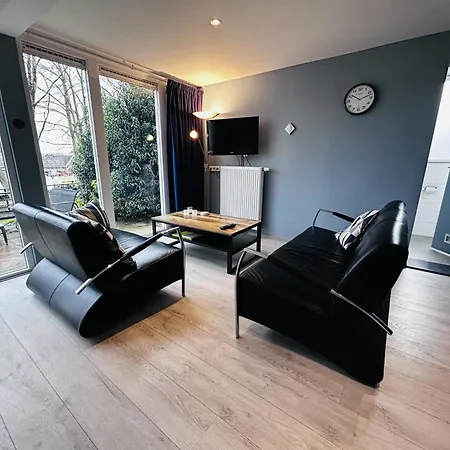 Bungalowpark - Delta 125 *